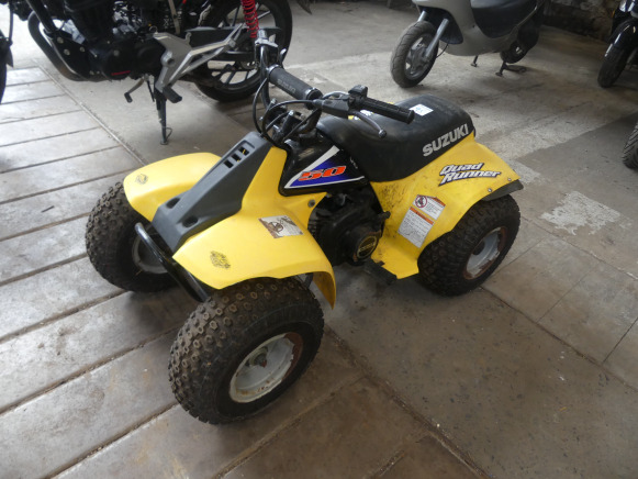 Quad enfant thermique Suzuki Quad Runner - Atv: Foto 1 Quad enfant thermique Suzuki Quad Runner - Atv: Foto 1