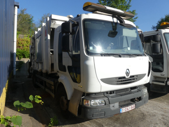 REF:1387 - Camion poubelle Renault Midlum 270DXI (2011-189.728 km) - Autogunoiere: Foto 2 REF:1387 - Camion poubelle Renault Midlum 270DXI (2011-189.728 km) - Autogunoiere: Foto 2