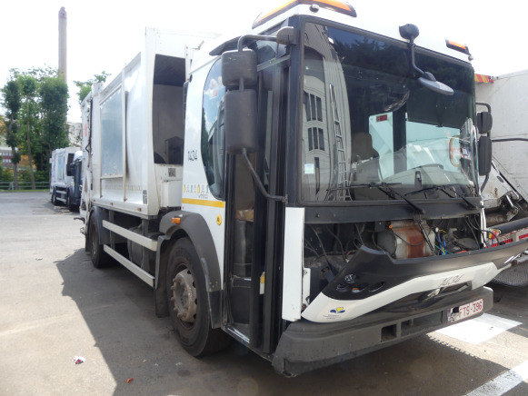 REF:1434 - Camion poubelle (pour pièces) Renault Access (2013-204.150 km) - Autogunoiere: Foto 2 REF:1434 - Camion poubelle (pour pièces) Renault Access (2013-204.150 km) - Autogunoiere: Foto 2