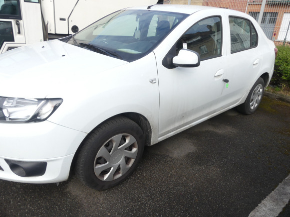 REF:20513 - Voiture Dacia Logan Berline (2013-97.655 km) - Berlină/ Sedan: Foto 2 REF:20513 - Voiture Dacia Logan Berline (2013-97.655 km) - Berlină/ Sedan: Foto 2