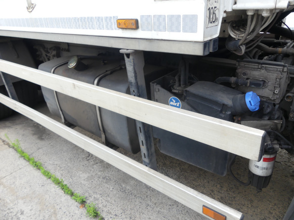 REF:5446 - Camion poubelle Renault Access (2013-192.146 km) - Autogunoiere: Foto 5 REF:5446 - Camion poubelle Renault Access (2013-192.146 km) - Autogunoiere: Foto 5