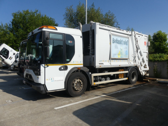 REF:8443 - Camion poubelle Renault Access (2013-128.985 km) - Autogunoiere: Foto 2 REF:8443 - Camion poubelle Renault Access (2013-128.985 km) - Autogunoiere: Foto 2