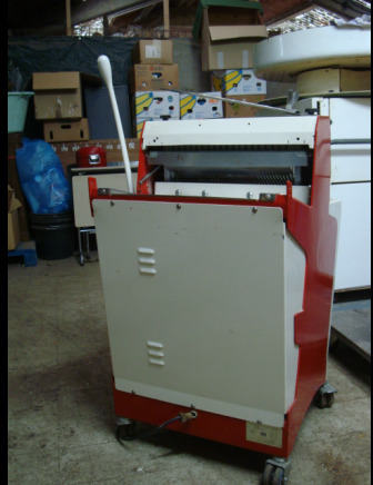 Trancheuse à pain Heristal - Utilaj brutarie: Foto 4 Trancheuse à pain Heristal - Utilaj brutarie: Foto 4