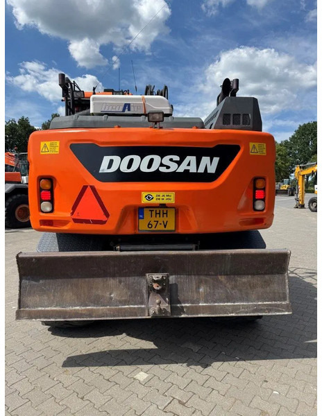 Doosan DX170-5 Engcon Gripper S Afneembaar. - Excavator pe roţi: Foto 3 Doosan DX170-5 Engcon Gripper S Afneembaar. - Excavator pe roţi: Foto 3
