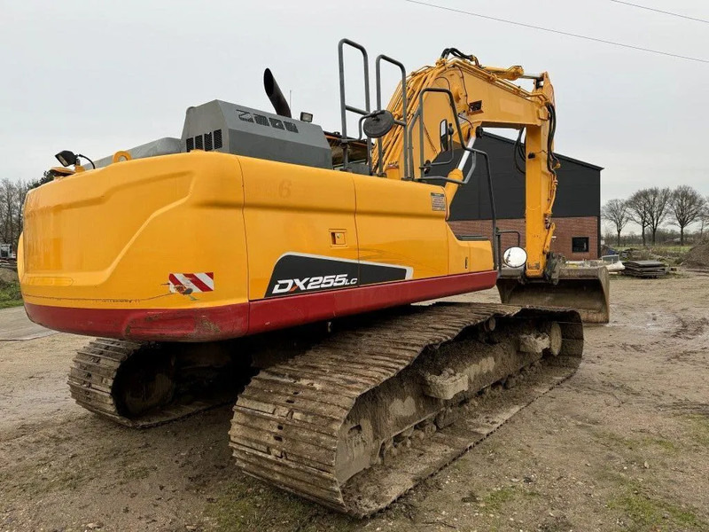 Doosan DX255LC-5 2015 10800 hr STRAIGHT FROM WORK ! DUTCH MACHINE ! - Excavator pe şenile: Foto 4 Doosan DX255LC-5 2015 10800 hr STRAIGHT FROM WORK ! DUTCH MACHINE ! - Excavator pe şenile: Foto 4