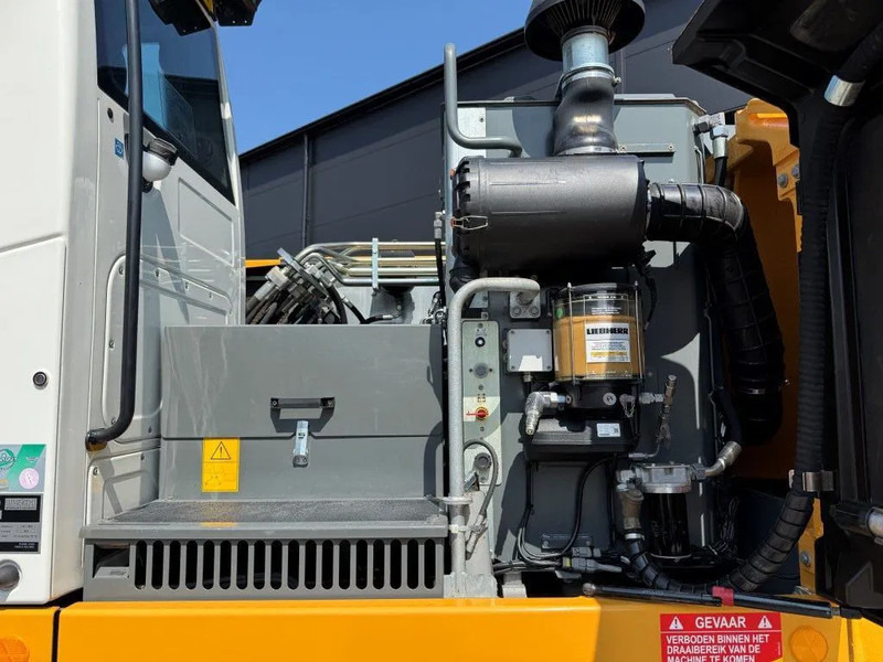 Excavator pe roţi Liebherr A914 2019 7300 uur !! NL MACHINE !!: Foto 17
