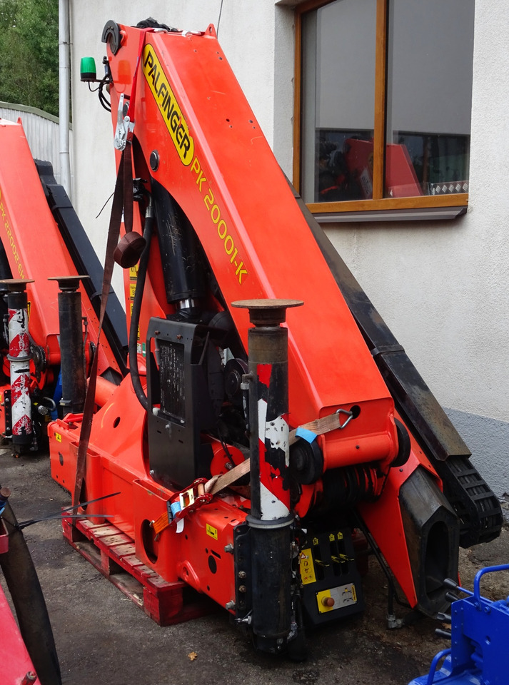 PALFINGER PK 20001 K C crane, year 2015, remote control, extra functions - Macara montată: Foto 3 PALFINGER PK 20001 K C crane, year 2015, remote control, extra functions - Macara montată: Foto 3