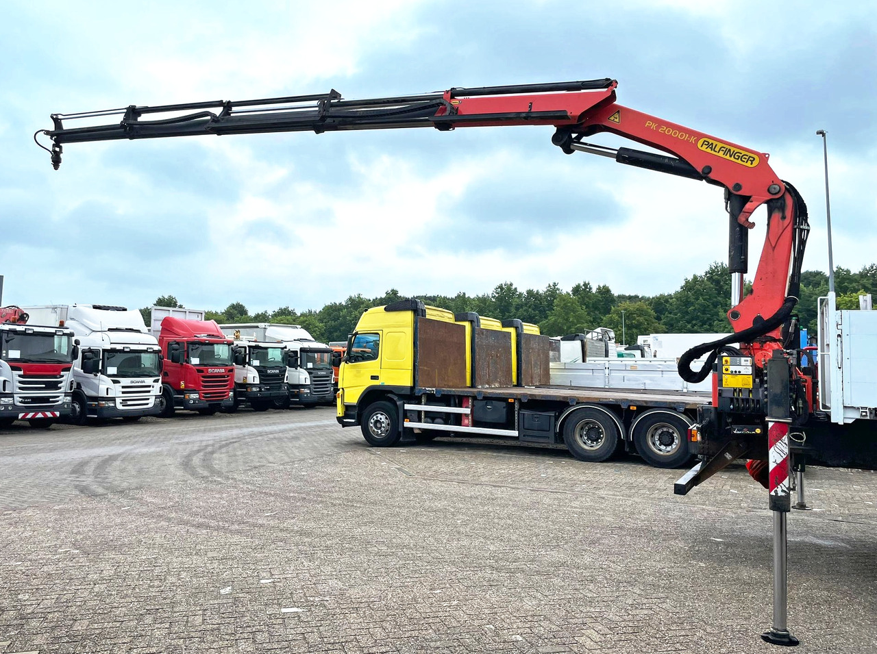 PALFINGER PK 20001 K C crane, year 2015, remote control, extra functions - Macara montată: Foto 4 PALFINGER PK 20001 K C crane, year 2015, remote control, extra functions - Macara montată: Foto 4