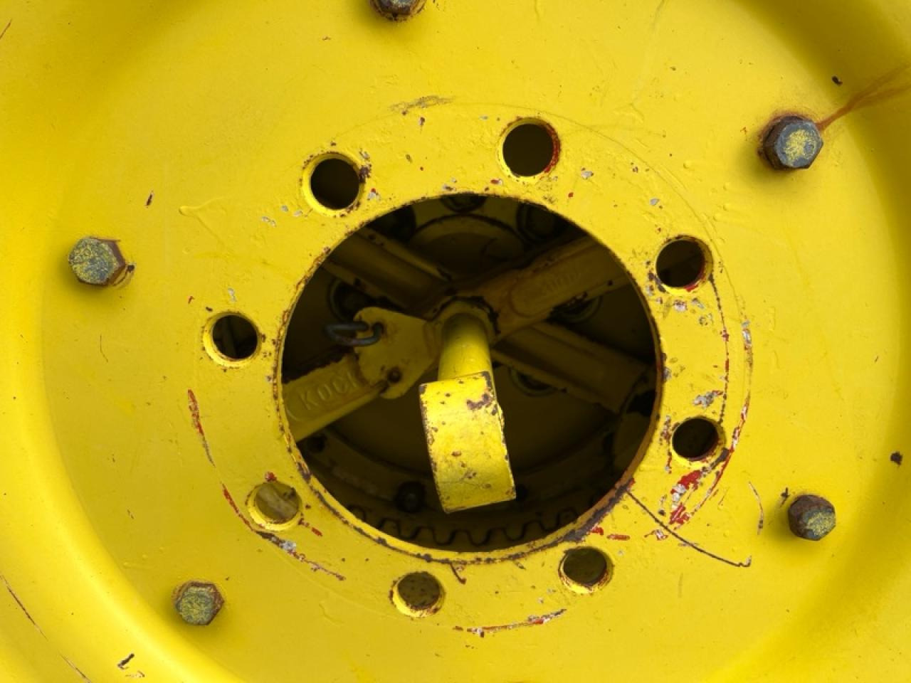 Alliance 13.6R48 inkl. KN Kupplung - Anvelopă pentru Utilaje agricole: Foto 2 Alliance 13.6R48 inkl. KN Kupplung - Anvelopă pentru Utilaje agricole: Foto 2