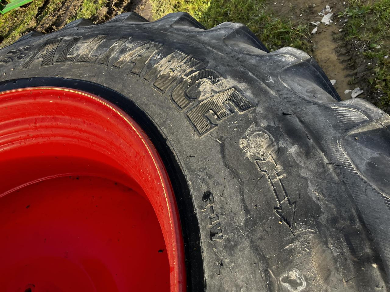 Alliance 520/85R46 VF - Anvelopă pentru Utilaje agricole: Foto 3 Alliance 520/85R46 VF - Anvelopă pentru Utilaje agricole: Foto 3