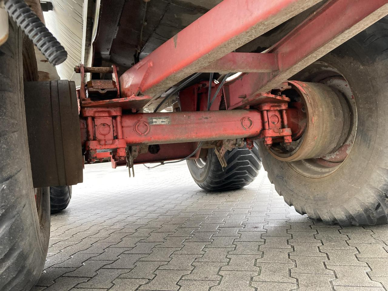 Maşină de împrăştiat îngrăşăminte Briri VTTW 100: Foto 9