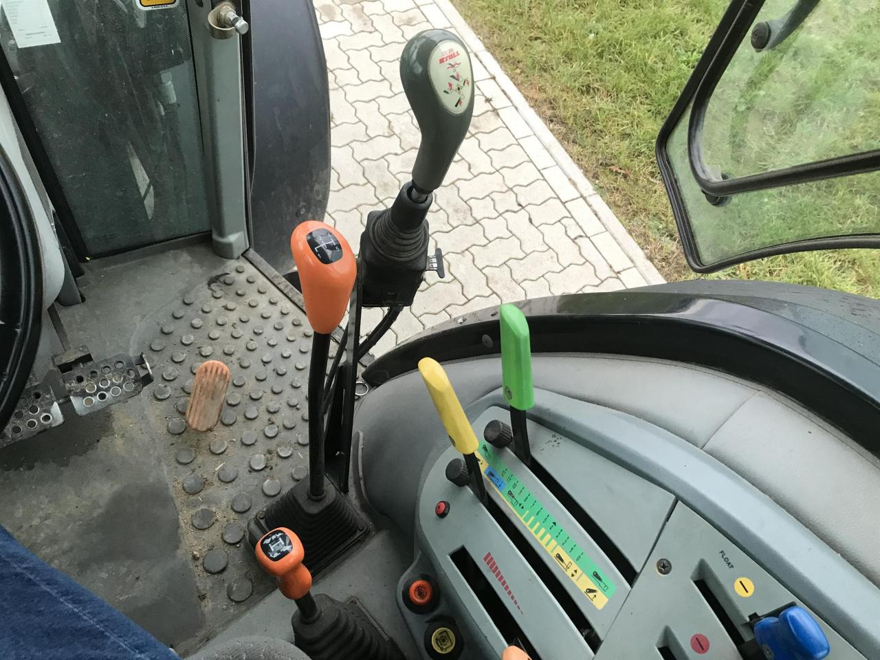Tractor agricol Deutz-Fahr Agrofarm 420: Foto 10