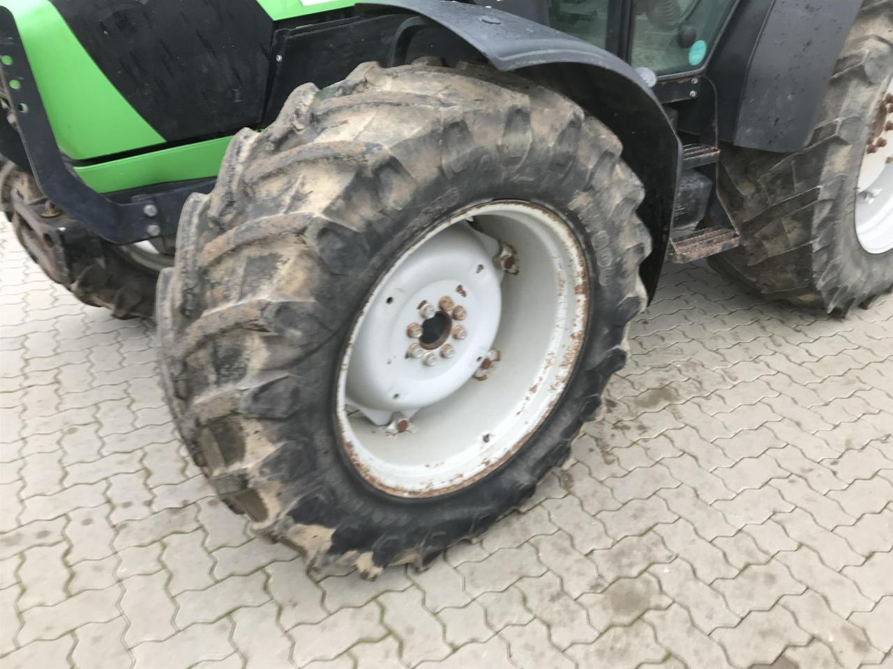 Tractor agricol Deutz-Fahr Agrofarm 420: Foto 12