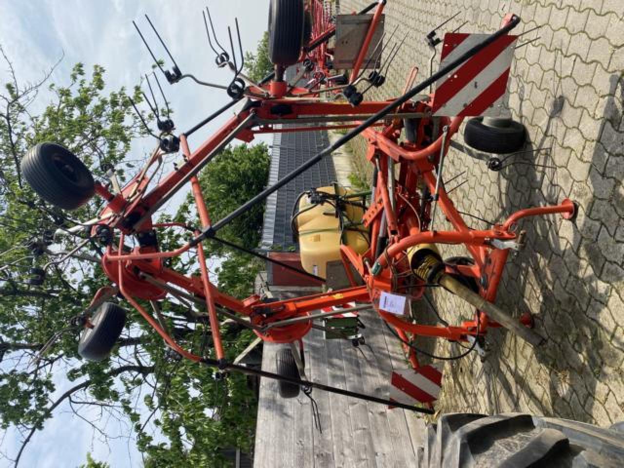 Fella TH 800 - Maşină de întors fânul: Foto 1 Fella TH 800 - Maşină de întors fânul: Foto 1