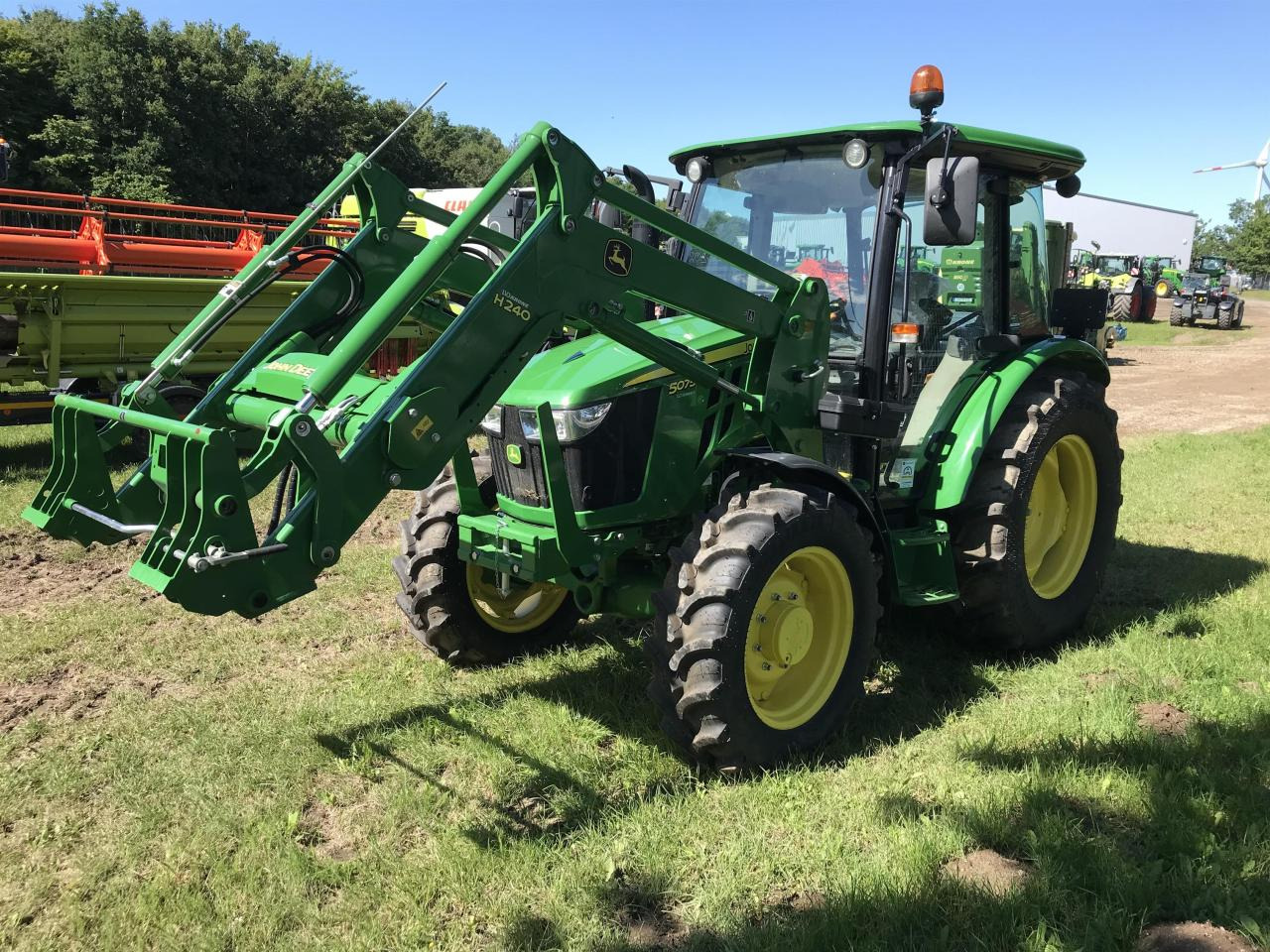 John Deere 5075E - Tractor agricol: Foto 2 John Deere 5075E - Tractor agricol: Foto 2