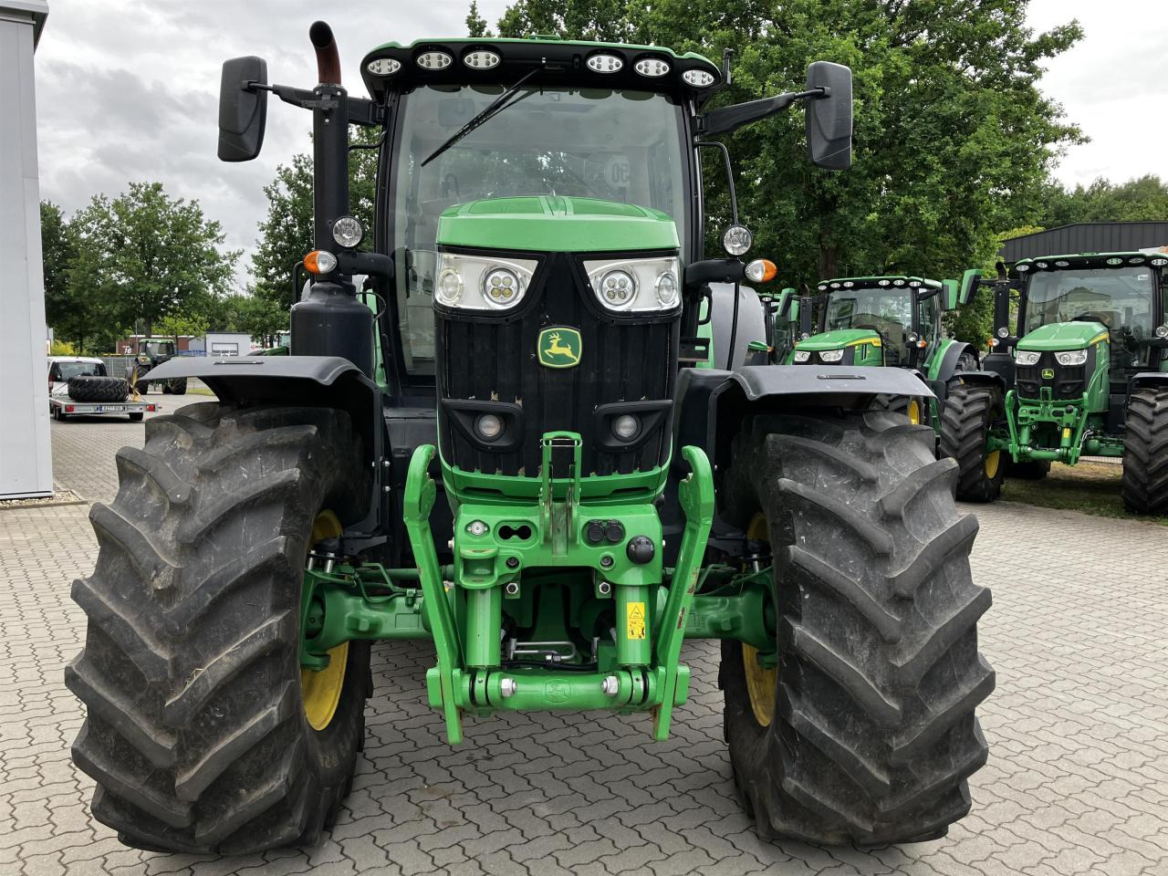John Deere 6215R - Tractor agricol: Foto 3 John Deere 6215R - Tractor agricol: Foto 3