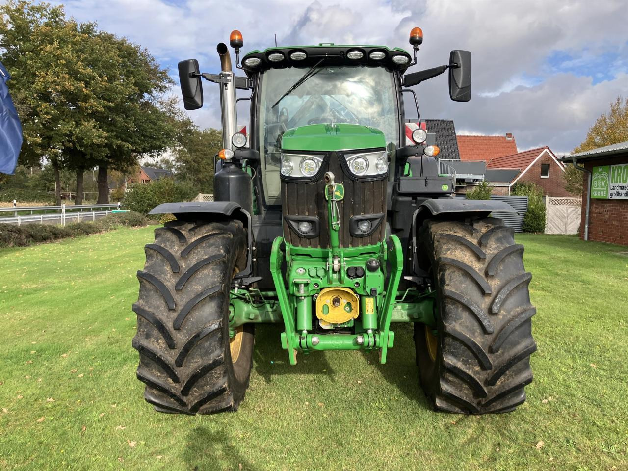 John Deere 6215R - Tractor agricol: Foto 2 John Deere 6215R - Tractor agricol: Foto 2