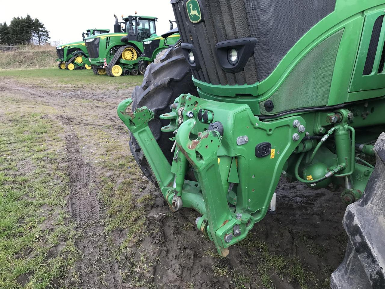 John Deere 6250R - Tractor agricol: Foto 4 John Deere 6250R - Tractor agricol: Foto 4