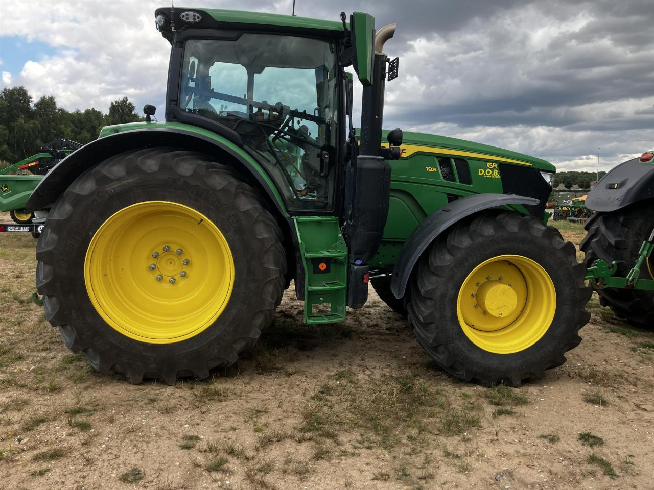 John Deere 6R 185 - Tractor agricol: Foto 2 John Deere 6R 185 - Tractor agricol: Foto 2