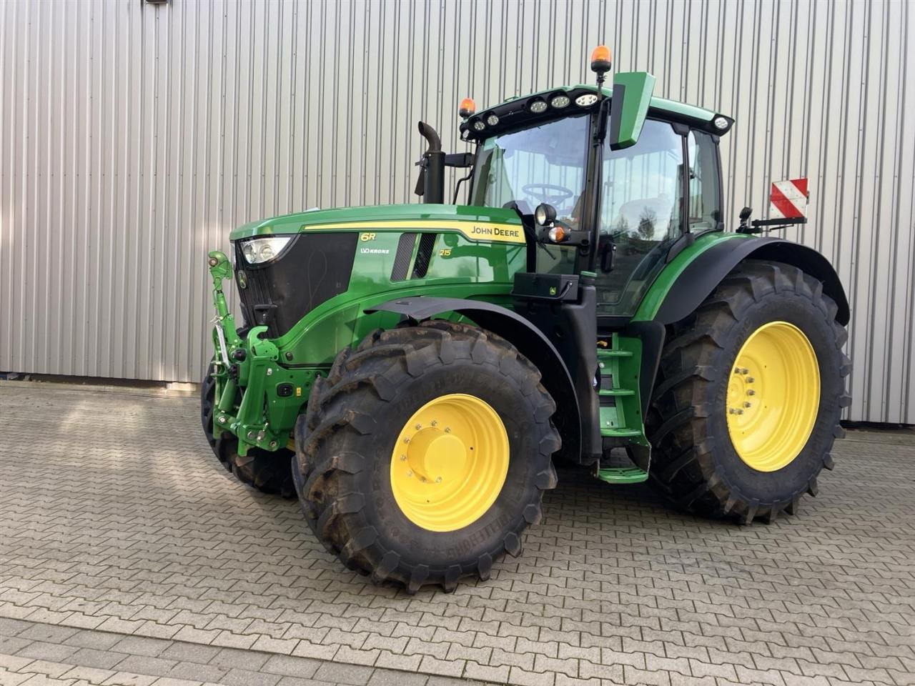 John Deere 6R 215 - Tractor agricol: Foto 1 John Deere 6R 215 - Tractor agricol: Foto 1