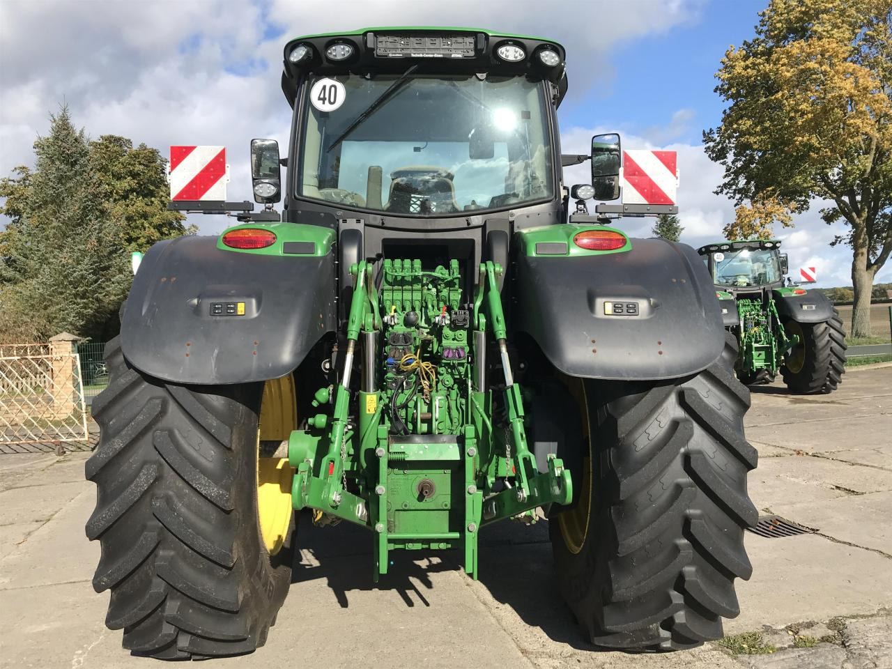 John Deere 6R 250 - Tractor agricol: Foto 4 John Deere 6R 250 - Tractor agricol: Foto 4