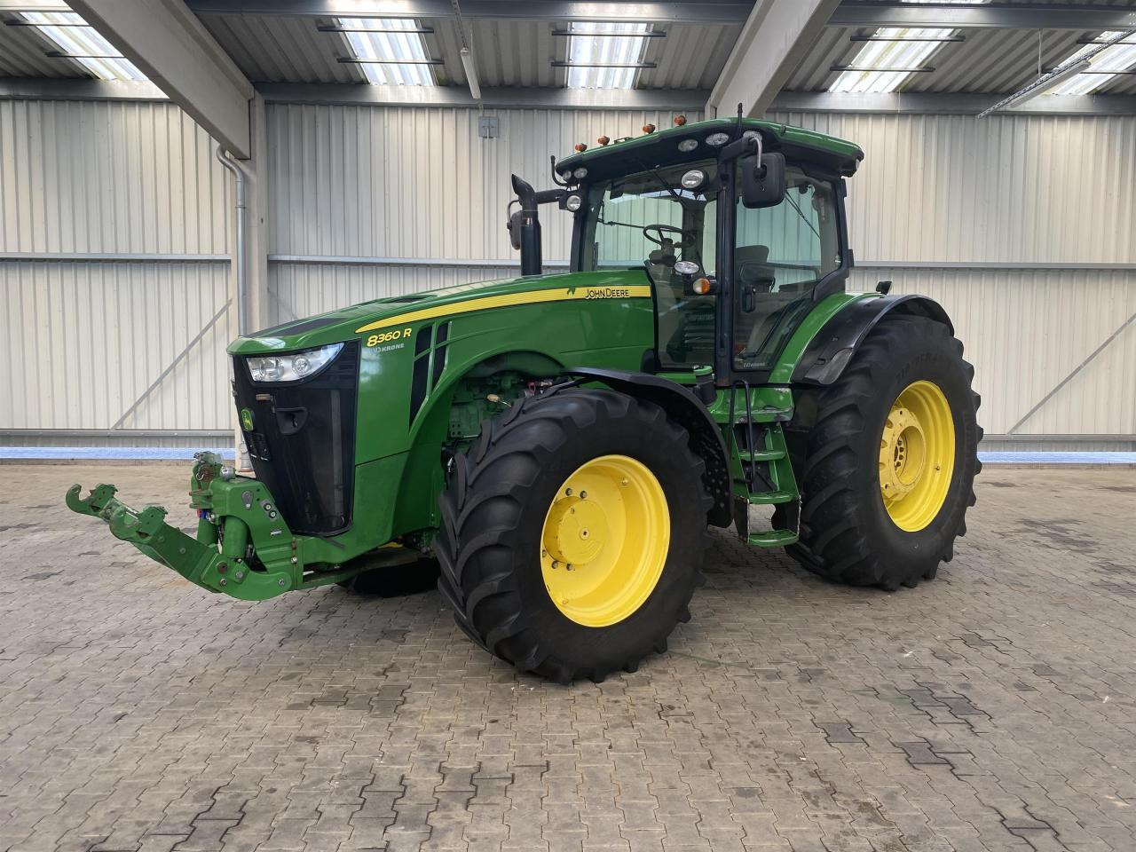 John Deere 8360R - Tractor agricol: Foto 1 John Deere 8360R - Tractor agricol: Foto 1
