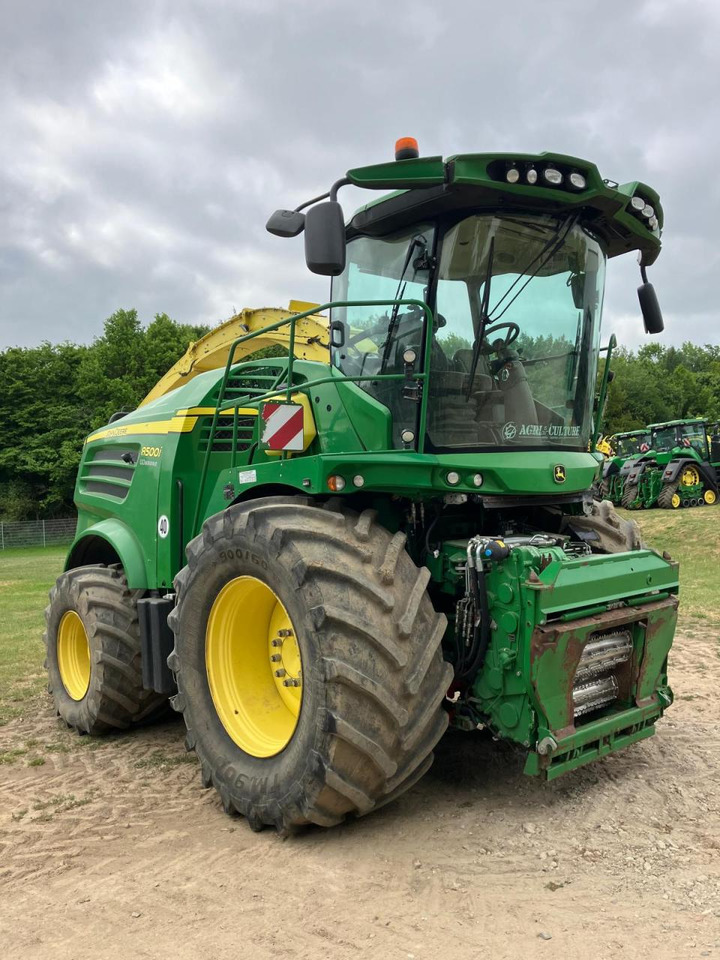 John Deere 8500 - Combină de Recoltat Furaj: Foto 2 John Deere 8500 - Combină de Recoltat Furaj: Foto 2