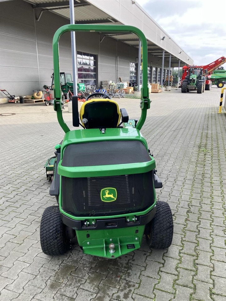 John Deere F1570 Frontmäher - Maşină de tuns iarba: Foto 4 John Deere F1570 Frontmäher - Maşină de tuns iarba: Foto 4