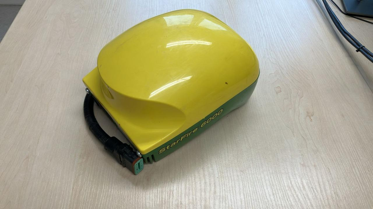 John Deere SF6000 - Sistem de navigare pentru Utilaje agricole: Foto 1 John Deere SF6000 - Sistem de navigare pentru Utilaje agricole: Foto 1