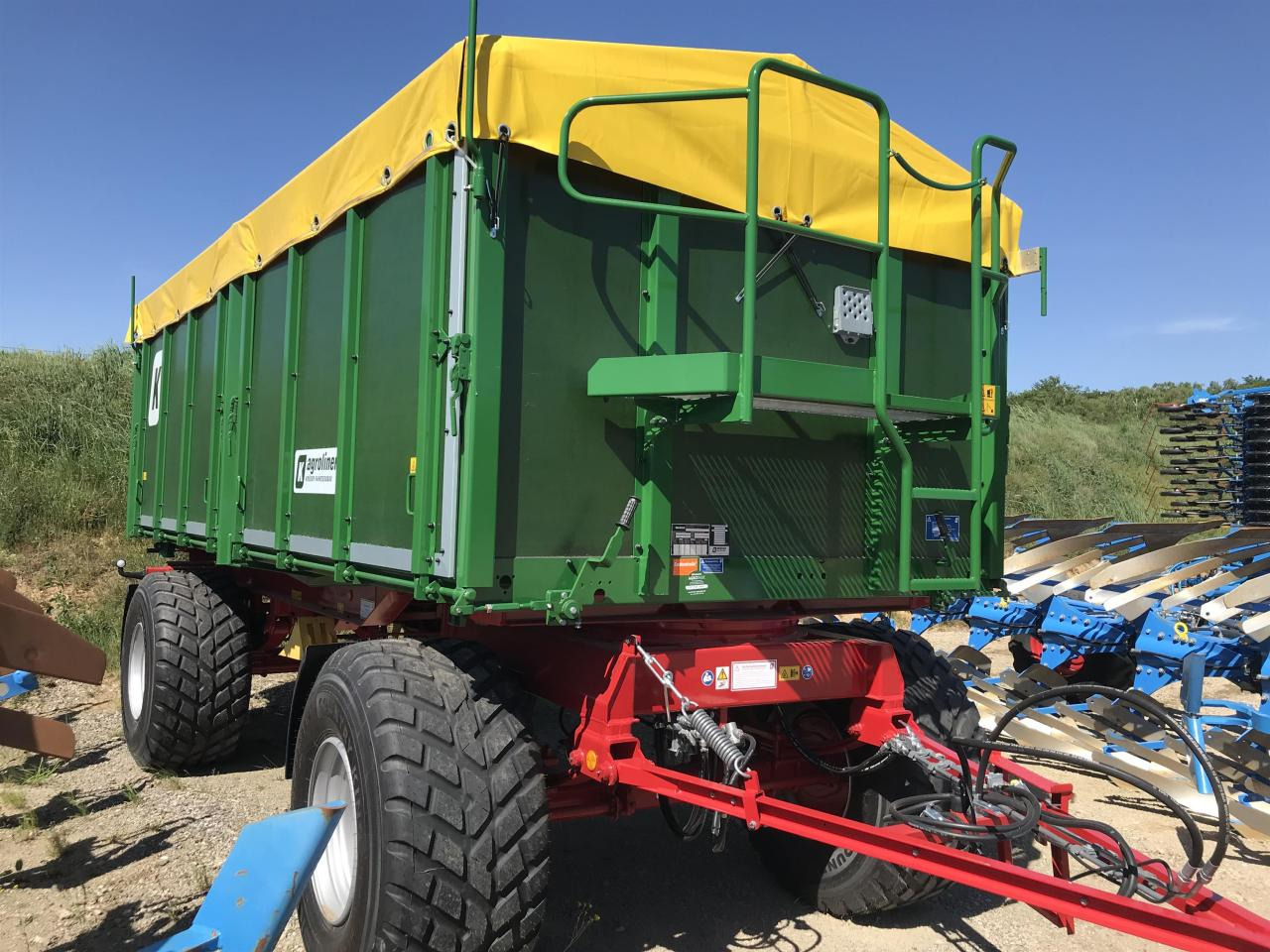 Kröger HKD 302 - Remorcă basculantă: Foto 1 Kröger HKD 302 - Remorcă basculantă: Foto 1