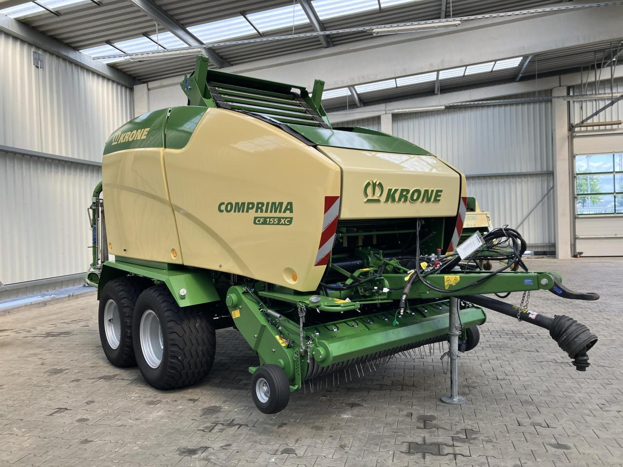 Krone CF 155 XC Comprima - Presă baloţi rotunzi: Foto 1 Krone CF 155 XC Comprima - Presă baloţi rotunzi: Foto 1