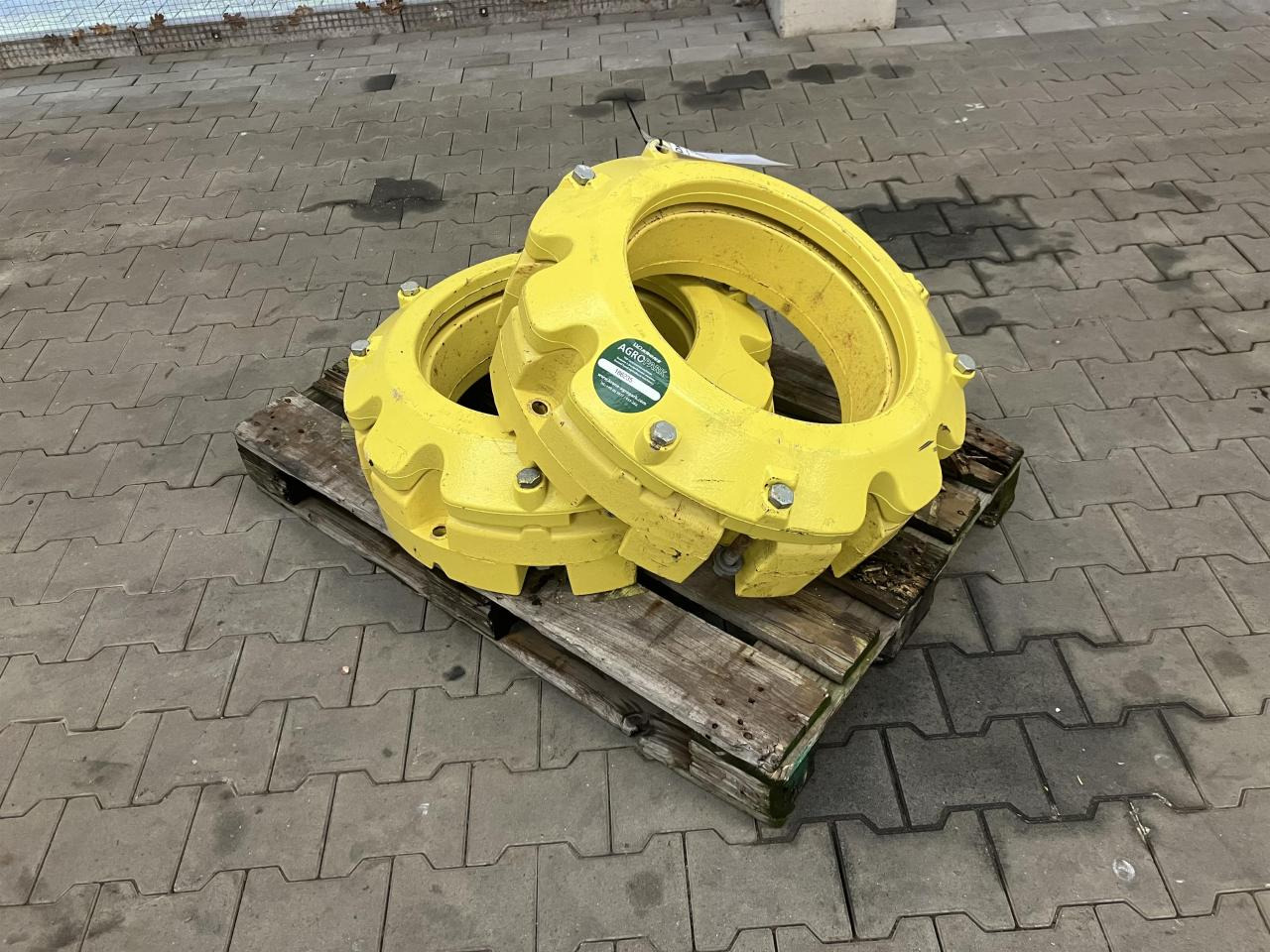 John Deere 2x 205+72 kg - Piesă de schimb pentru Utilaje agricole: Foto 1 John Deere 2x 205+72 kg - Piesă de schimb pentru Utilaje agricole: Foto 1