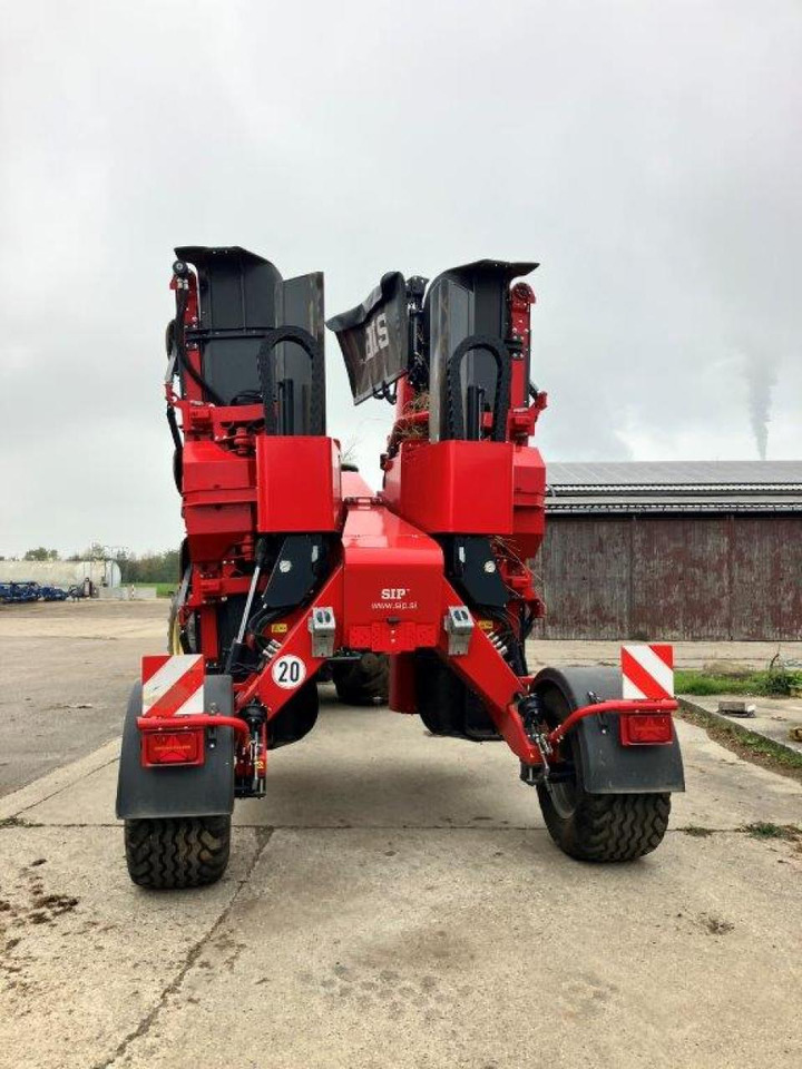 SIP Air 900T - Maşină de întors fânul: Foto 2 SIP Air 900T - Maşină de întors fânul: Foto 2