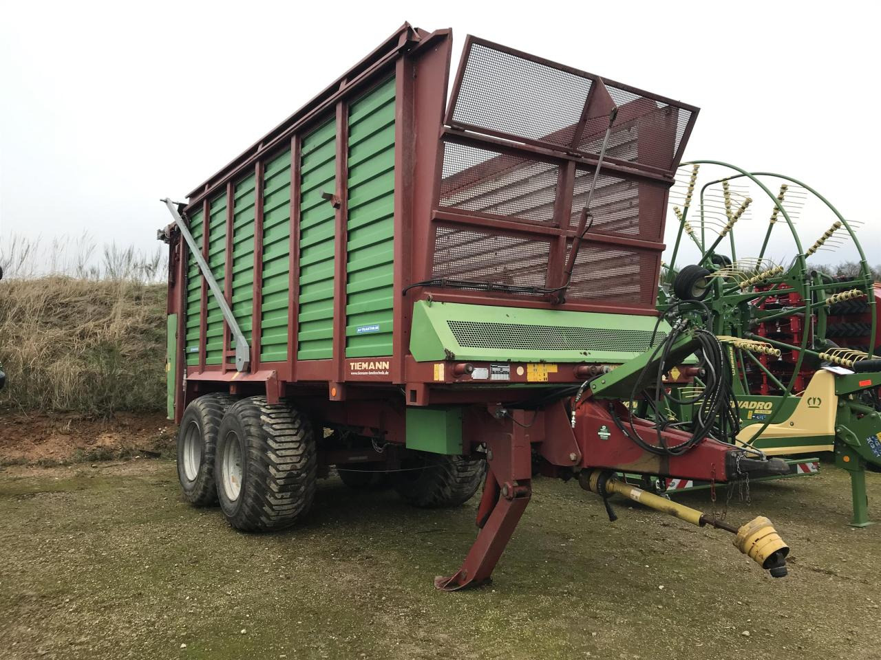 Strautmann Giga Trailer 1840 - Remorcă cu autoincarcare: Foto 1 Strautmann Giga Trailer 1840 - Remorcă cu autoincarcare: Foto 1