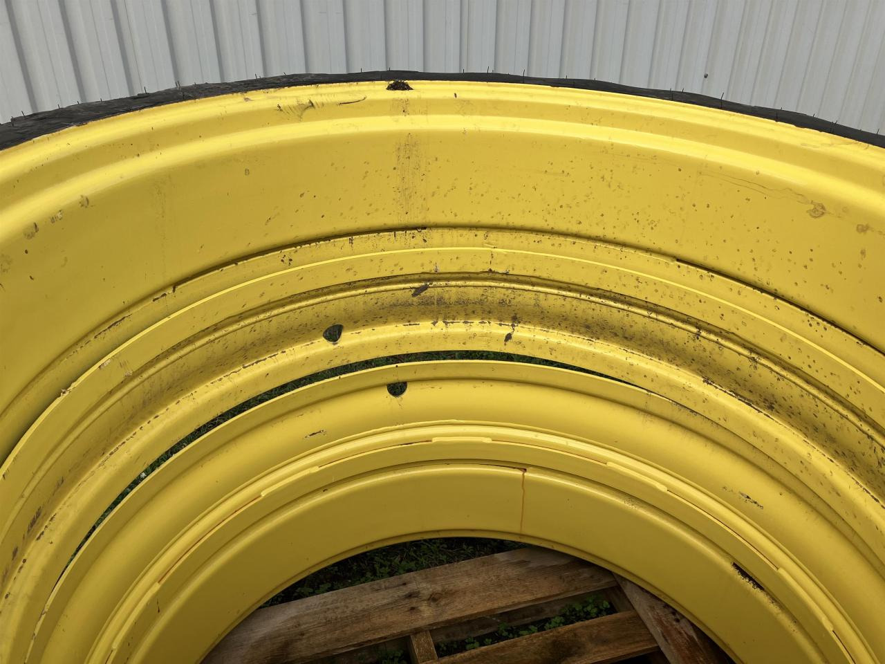 Taurus 270/95R44 - Anvelopă pentru Utilaje agricole: Foto 2 Taurus 270/95R44 - Anvelopă pentru Utilaje agricole: Foto 2