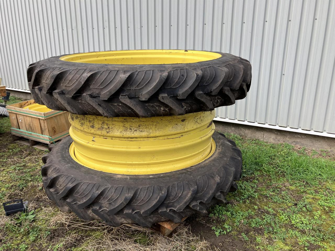Taurus 270/95R44 - Anvelopă pentru Utilaje agricole: Foto 4 Taurus 270/95R44 - Anvelopă pentru Utilaje agricole: Foto 4