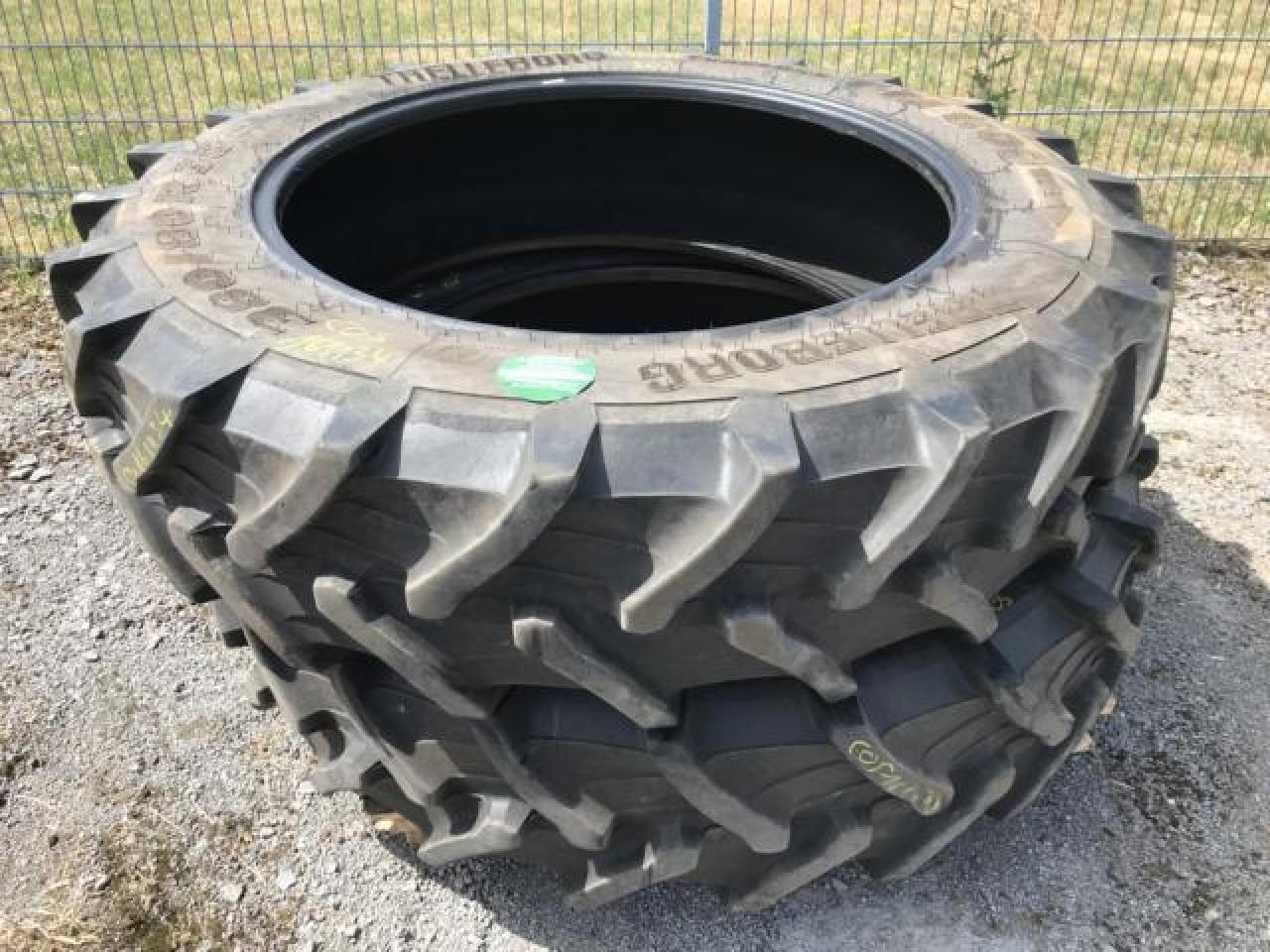Trelleborg 380/80R38 - Anvelopă pentru Utilaje agricole: Foto 1 Trelleborg 380/80R38 - Anvelopă pentru Utilaje agricole: Foto 1