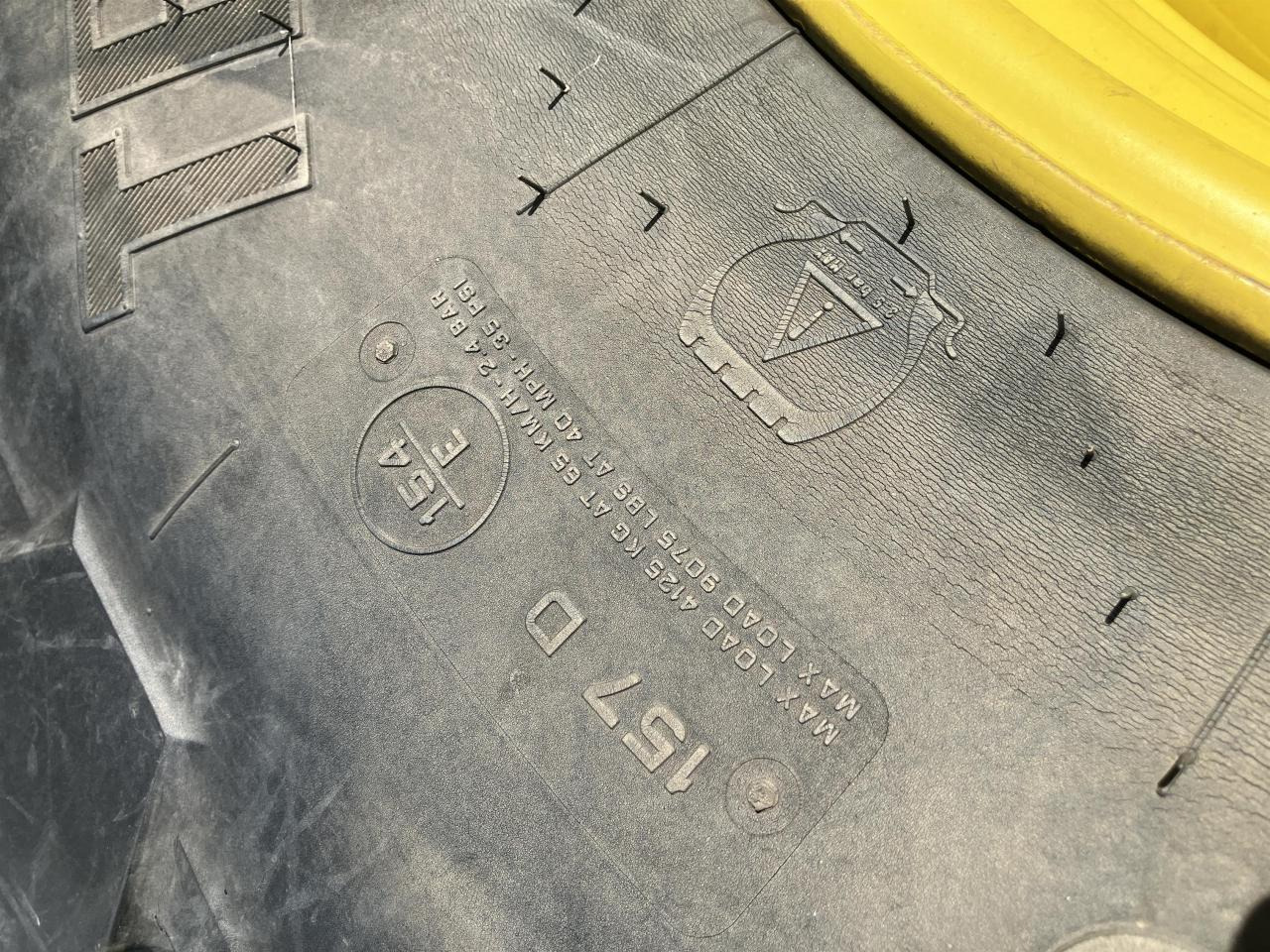 Trelleborg 600/70R28 - Anvelopă pentru Utilaje agricole: Foto 3 Trelleborg 600/70R28 - Anvelopă pentru Utilaje agricole: Foto 3