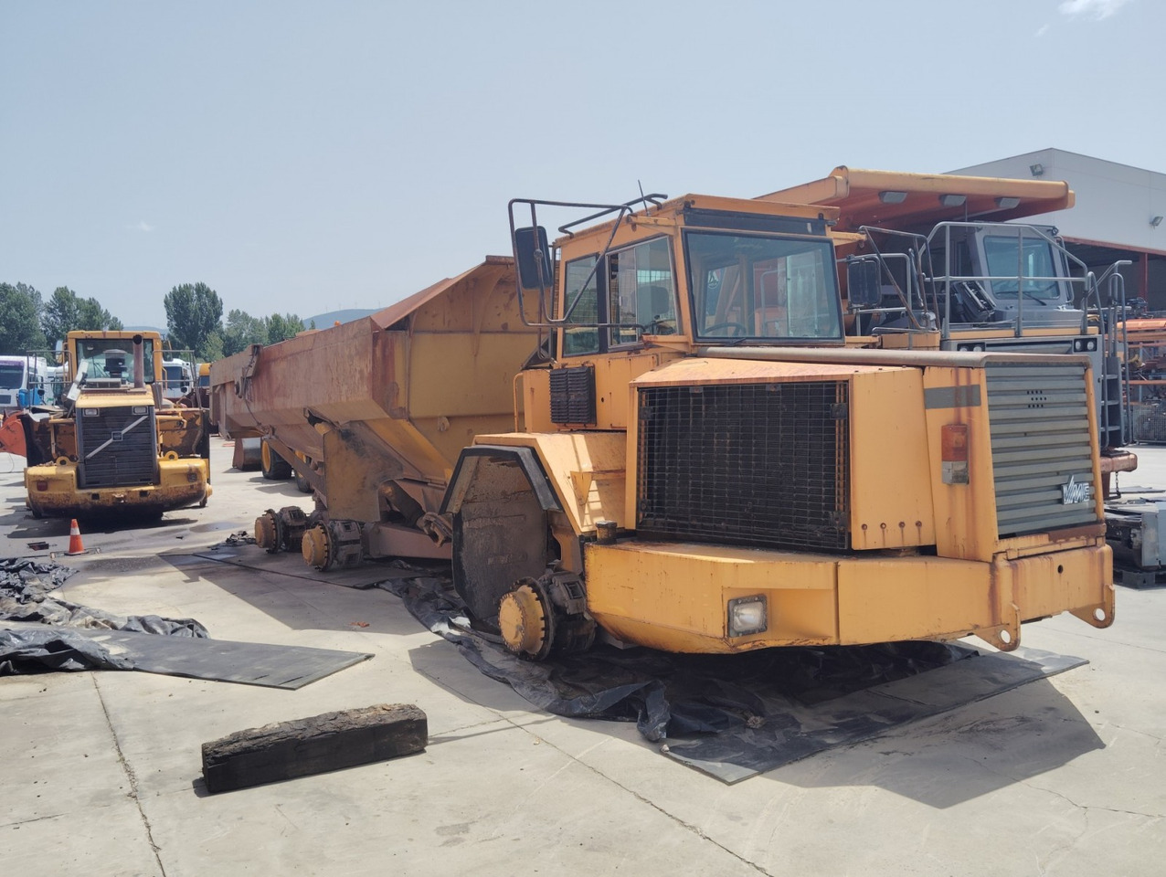 DUMPER ARTICULADO VOLVO A35 - Camion articulat: Foto 2 DUMPER ARTICULADO VOLVO A35 - Camion articulat: Foto 2