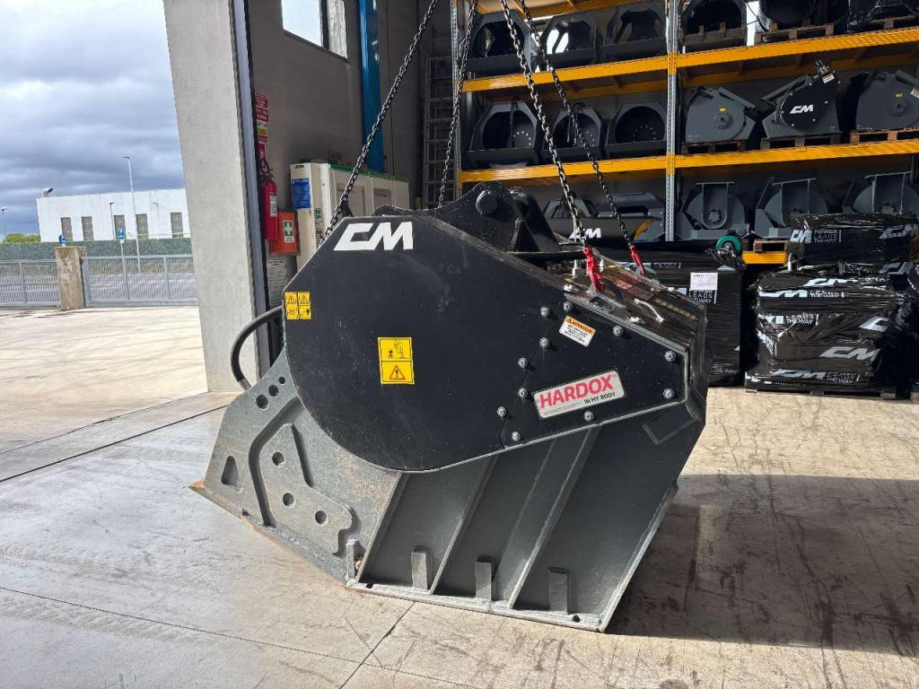 CM Crusher CBF 120 Crusher Bucket - USED - Cupă pentru Utilaje constructii: Foto 1 CM Crusher CBF 120 Crusher Bucket - USED - Cupă pentru Utilaje constructii: Foto 1