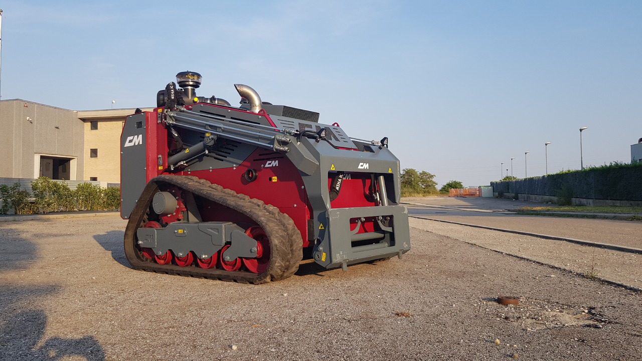 CM Crusher Multisikid RC - Mini încărcător: Foto 1 CM Crusher Multisikid RC - Mini încărcător: Foto 1