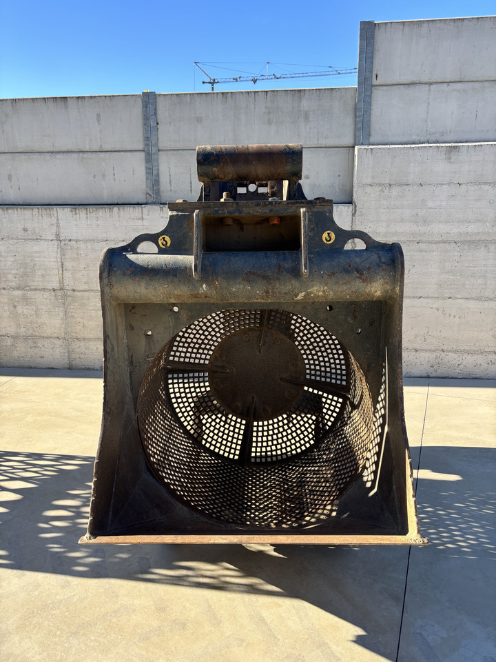 VTN SR10 screening bucket - USED - Cupă pentru Excavator: Foto 2 VTN SR10 screening bucket - USED - Cupă pentru Excavator: Foto 2