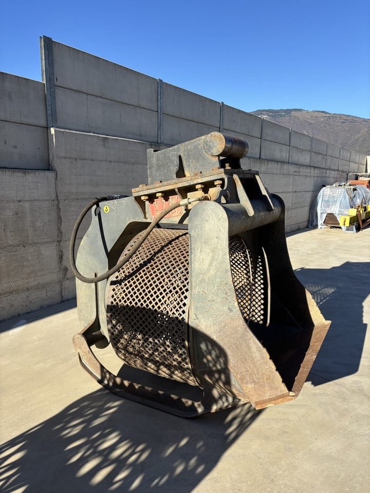 VTN SR10 screening bucket - USED - Cupă pentru Excavator: Foto 1 VTN SR10 screening bucket - USED - Cupă pentru Excavator: Foto 1