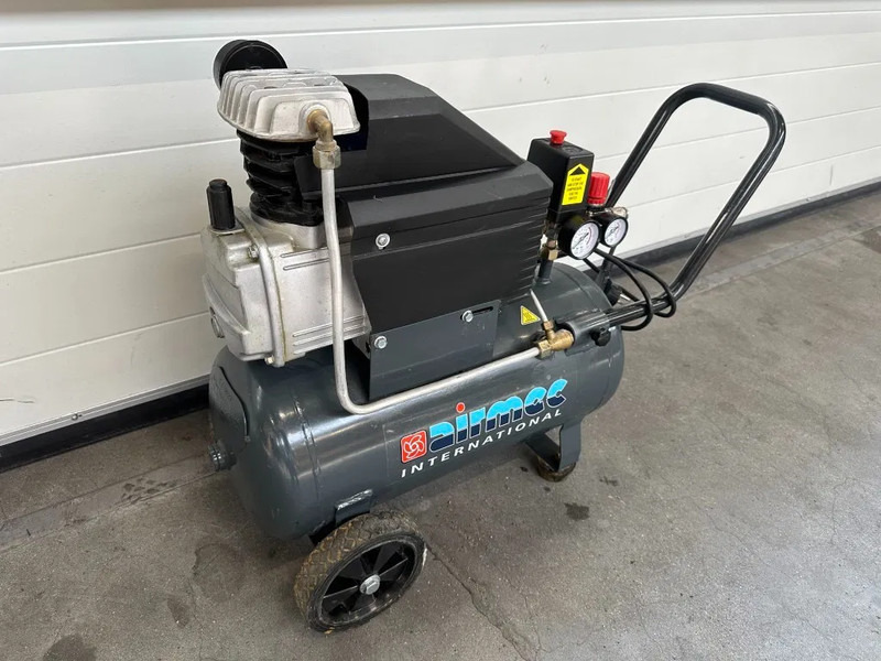 Airmec KA25200 C 2 PK 200 L / min 8 Bar Elektrische Zuigercompressor - Compresor de aer: Foto 2 Airmec KA25200 C 2 PK 200 L / min 8 Bar Elektrische Zuigercompressor - Compresor de aer: Foto 2