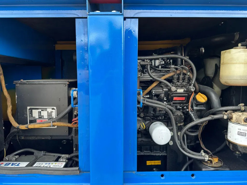 Atlas-Copco QAS 14 Yanmar Stamford 15 kVA Silent generatorset - Generator electric: Foto 3 Atlas-Copco QAS 14 Yanmar Stamford 15 kVA Silent generatorset - Generator electric: Foto 3