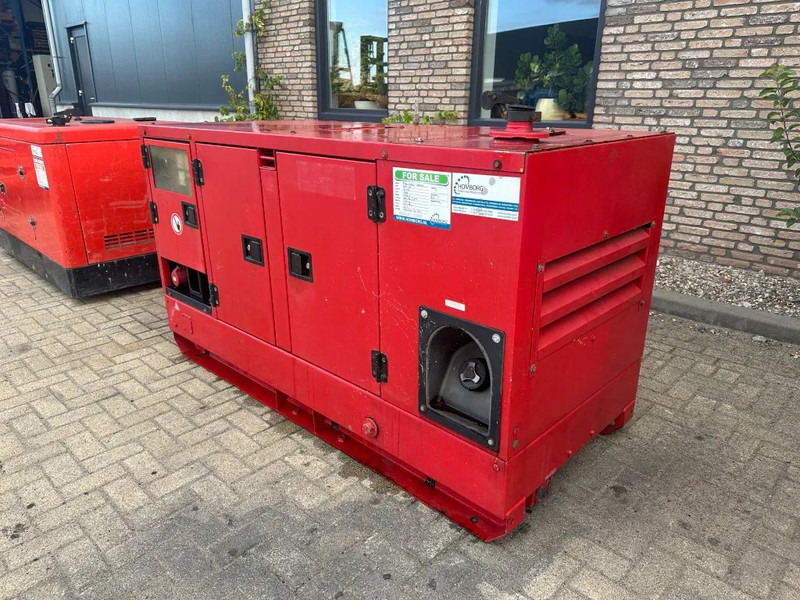 Atlas-Copco QAS 38 Yanmar Mecc Alte Spa 40 kVA Silent generatorset - Generator electric: Foto 4 Atlas-Copco QAS 38 Yanmar Mecc Alte Spa 40 kVA Silent generatorset - Generator electric: Foto 4