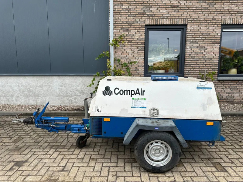 Compair H2180 Deutz 2.1 m3 / min 28 kW 7 Bar Mobiele Diesel Compressor met kenteken - Compresor de aer: Foto 1 Compair H2180 Deutz 2.1 m3 / min 28 kW 7 Bar Mobiele Diesel Compressor met kenteken - Compresor de aer: Foto 1