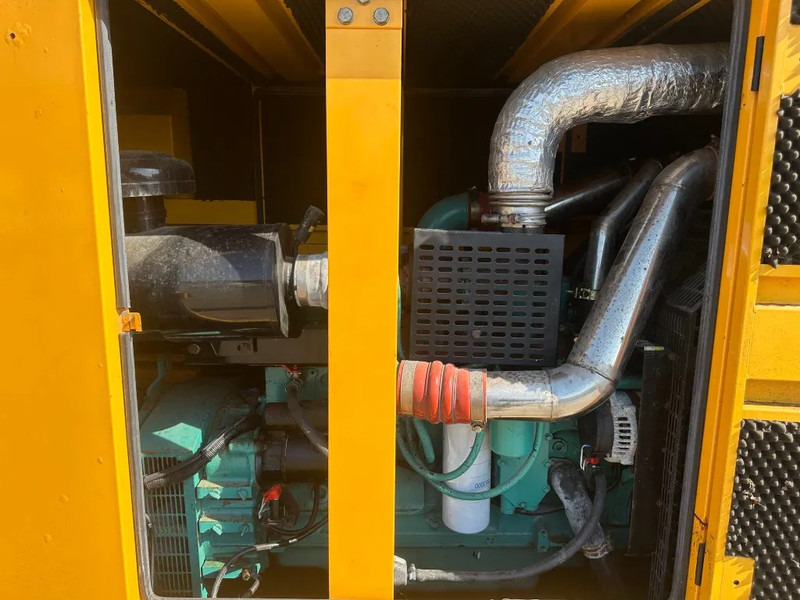 Cummins 6CTAA8.3-G2 Stamford 200 kVA Silent generatorset ex Emergency 64 hours ! - Generator electric: Foto 4 Cummins 6CTAA8.3-G2 Stamford 200 kVA Silent generatorset ex Emergency 64 hours ! - Generator electric: Foto 4