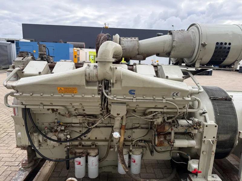 Cummins KTA 38 G5 Leroy Somer 1000 kVA noodstroom generatorset - Generator electric: Foto 5 Cummins KTA 38 G5 Leroy Somer 1000 kVA noodstroom generatorset - Generator electric: Foto 5