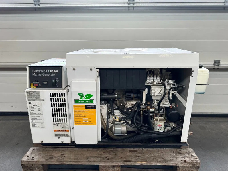 Cummins Onan MDKBP Kubota 4 cilinder Diesel 13.5 kVA Marine Silent generatorset - Generator electric: Foto 2 Cummins Onan MDKBP Kubota 4 cilinder Diesel 13.5 kVA Marine Silent generatorset - Generator electric: Foto 2